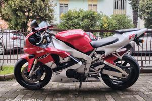Yamaha R1 1998