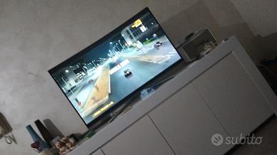 TV Samsung series 24
