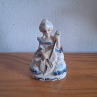 Statuina porcellana anni 50 dama con violoncello
