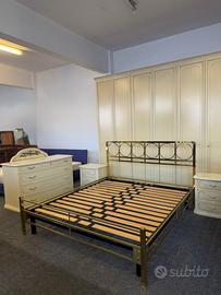 Camera da letto completa