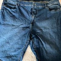 Pantaloni jeans lungo e corto