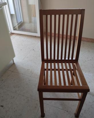tavolo allungabile rettangolare con sei sedie 