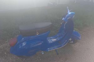 Vespa faro tondo