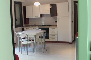 Pregevole trilocale Seminuovo Arredato a Marebello