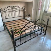 Letto matrimoniale in ferro battuto