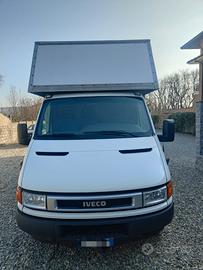 Iveco Daily 35.C11 anno 2003 con cassone 