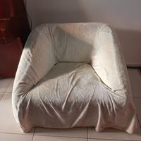 Poltrona Mantilla by Simon Gavina