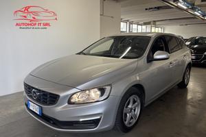 Volvo V60 D2 R-design