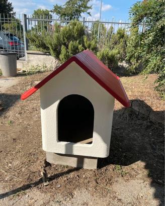 Cuccia per cane in cemento