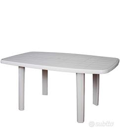 Tavolo 85 x 140 in plastica da esterno - GRATIS