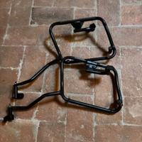 Supporti laterali moto givi v 35, bmw ,honda yamah