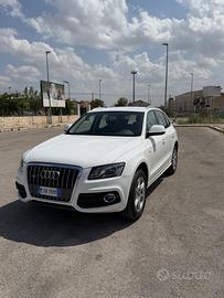 Audi Q5 2.0 TDI, S-line esterno