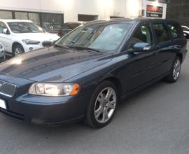 Volvo V70/XC70 V70 2.4 D 20V (163CV) cat Class