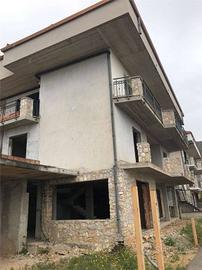 Villa di 449 m² con 3 locali e box auto a Formia