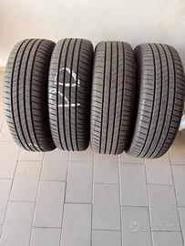 Gomme auto