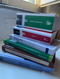 Libri Universitari + Codici