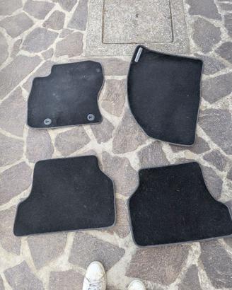 4 Tappetini Originali Ford Focus (2008-2011)