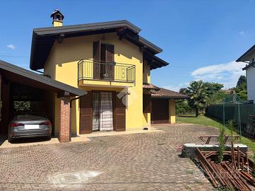 VILLA SINGOLA A CASTELLETTO SOPRA TICINO