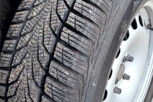 cerchi + pneumatici invernali 215 65 r16