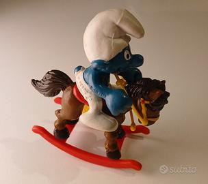 puffo cavallo a dondolo