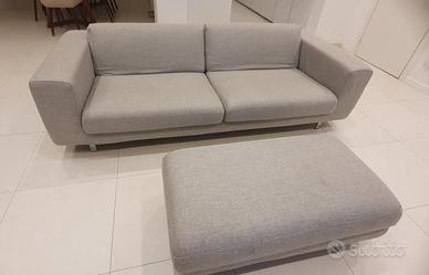 Divano 4 posti + pouf