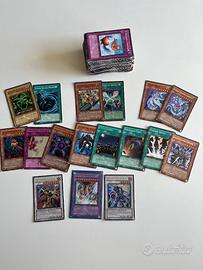 165 carte di Yugiho, molte prima edizione