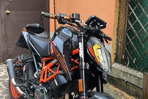KTM DUKE 125 2022