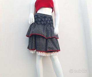 Gonna corta a balze nera bianca rossa e pizzo L/XL