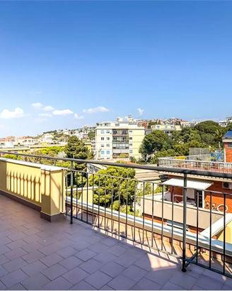 Attico e superattico con terrazze e vista panorami