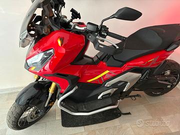 x-adv 750 in perfette condizioni