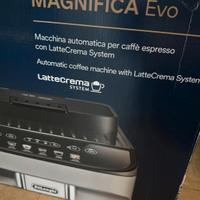 DeLonghi Magnifica Evo, quasi nuova con garanzia