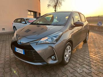 Toyota Yaris 1.5 Hybrid 5 porte Business