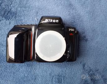 reflex Nikon F50 