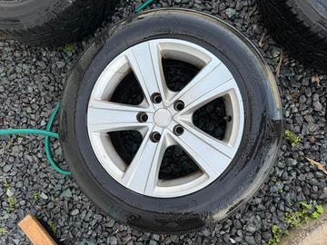 Set 4 Cerchi 17 con gomme al 90%