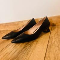 Scarpe da donna con tacco nero