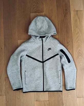 tuta Nike TECH