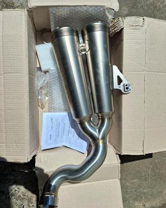 Scarico Doppio Akrapovic BMW NineT + Raccordo U.G.