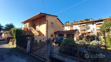 Ampia Bifamiliare Indipendente con Giardino