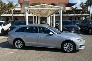 Audi A4 Avant 30 TDI/136 CV Business Advanced