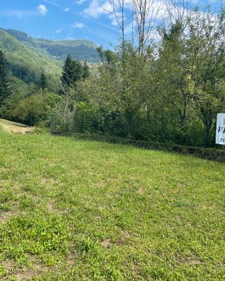 Rustico da riattare con ampia area