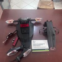 Portatarga e frecce kawasaki z650