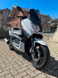 Yamaha Xmax 250