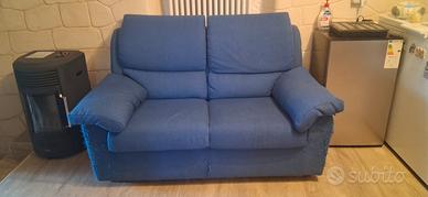 divano blu 