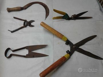 Attrezzi per giardinaggio vecchi n°5