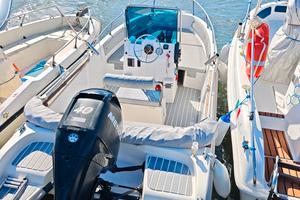 Mimì open 5,40 con Mercury del 2009 e carrello