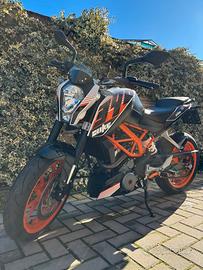 KTM Duke 390. 5400km