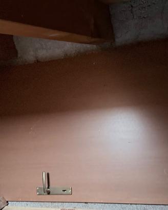 Uno specchio per bagno, come nuovo 40 € una porta