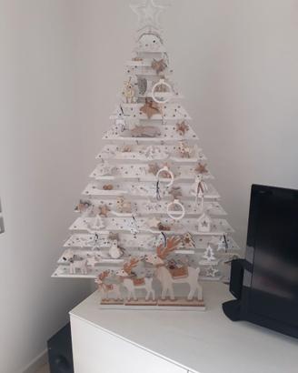 ALBERO DI NATALE IN PALLET