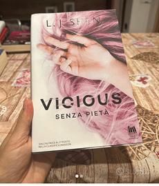Libro ragazza