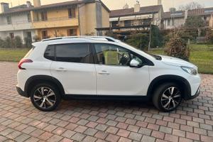 Peugeot 2008 BlueHDi 100 GT Line